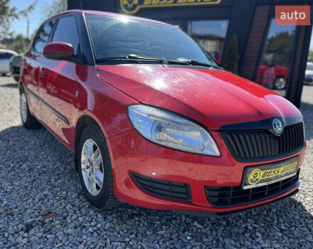 Красный Шкода Фабия, объемом двигателя 1.2 л и пробегом 200 тыс. км за 6200 $, фото 6 на Automoto.ua