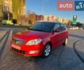 Красный Шкода Фабия, объемом двигателя 1.2 л и пробегом 210 тыс. км за 5700 $, фото 1 на Automoto.ua