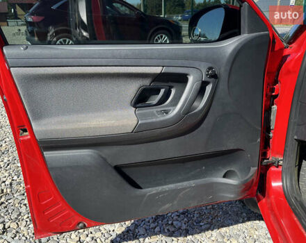 Красный Шкода Фабия, объемом двигателя 1.2 л и пробегом 200 тыс. км за 6200 $, фото 9 на Automoto.ua