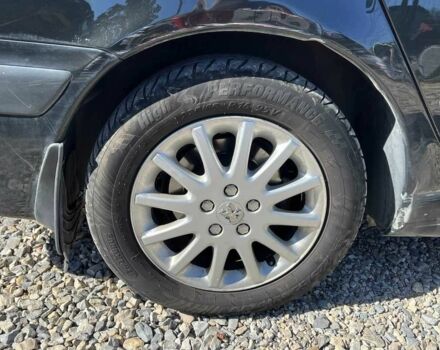 Красный Шкода Фабия, объемом двигателя 0 л и пробегом 200 тыс. км за 6200 $, фото 8 на Automoto.ua