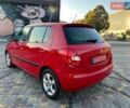 Красный Шкода Фабия, объемом двигателя 1.2 л и пробегом 211 тыс. км за 5400 $, фото 5 на Automoto.ua