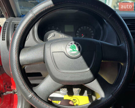 Красный Шкода Фабия, объемом двигателя 1.2 л и пробегом 200 тыс. км за 6200 $, фото 13 на Automoto.ua