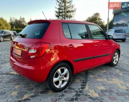 Красный Шкода Фабия, объемом двигателя 1.2 л и пробегом 211 тыс. км за 5400 $, фото 4 на Automoto.ua