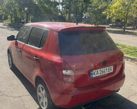 Красный Шкода Фабия, объемом двигателя 1.2 л и пробегом 280 тыс. км за 4150 $, фото 3 на Automoto.ua