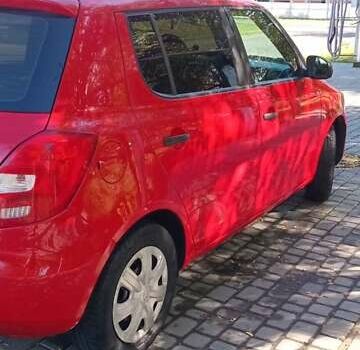Червоний Шкода Фабія, об'ємом двигуна 1.4 л та пробігом 195 тис. км за 6100 $, фото 2 на Automoto.ua