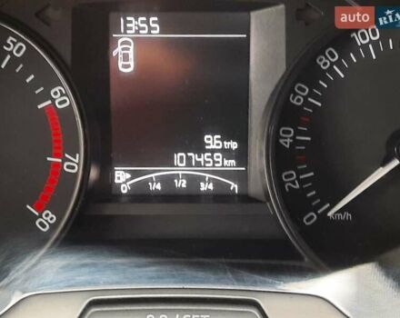 Красный Шкода Фабия, объемом двигателя 1.2 л и пробегом 107 тыс. км за 7490 $, фото 9 на Automoto.ua