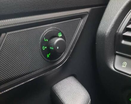 Красный Шкода Фабия, объемом двигателя 1.2 л и пробегом 107 тыс. км за 7490 $, фото 14 на Automoto.ua