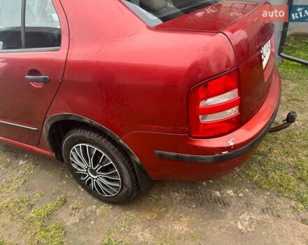 Червоний Шкода Фабія, об'ємом двигуна 1.4 л та пробігом 230 тис. км за 3100 $, фото 6 на Automoto.ua