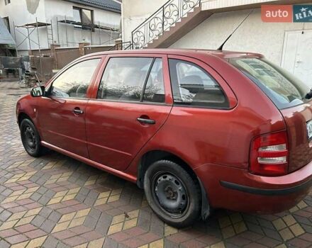 Червоний Шкода Фабія, об'ємом двигуна 1.4 л та пробігом 200 тис. км за 2850 $, фото 1 на Automoto.ua