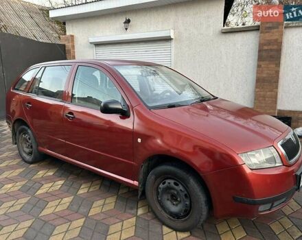 Червоний Шкода Фабія, об'ємом двигуна 1.4 л та пробігом 200 тис. км за 2850 $, фото 4 на Automoto.ua