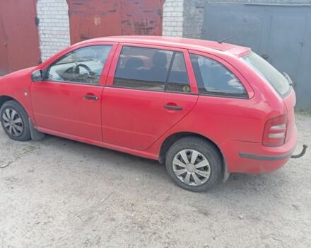 Червоний Шкода Фабія, об'ємом двигуна 1.4 л та пробігом 300 тис. км за 2800 $, фото 3 на Automoto.ua