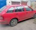 Червоний Шкода Фабія, об'ємом двигуна 1.4 л та пробігом 300 тис. км за 2800 $, фото 2 на Automoto.ua