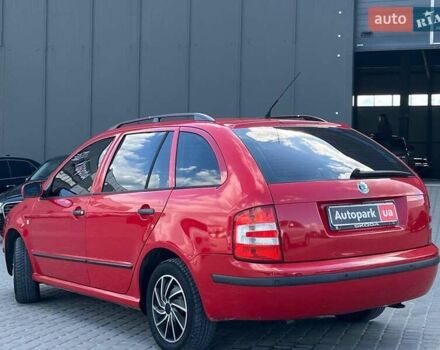 Красный Шкода Фабия, объемом двигателя 1.4 л и пробегом 282 тыс. км за 4890 $, фото 6 на Automoto.ua