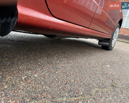 Красный Шкода Фабия, объемом двигателя 1.2 л и пробегом 217 тыс. км за 3550 $, фото 20 на Automoto.ua