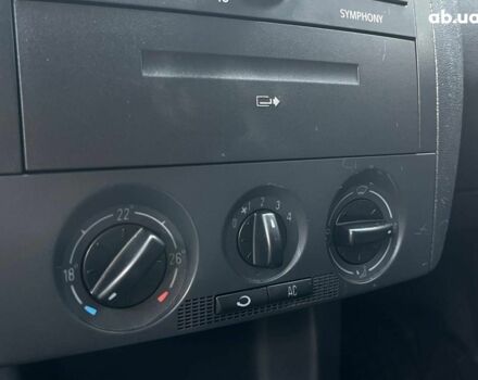 Червоний Шкода Фабія, об'ємом двигуна 1.4 л та пробігом 282 тис. км за 4890 $, фото 31 на Automoto.ua