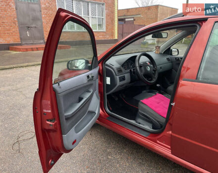 Красный Шкода Фабия, объемом двигателя 1.2 л и пробегом 217 тыс. км за 3550 $, фото 41 на Automoto.ua