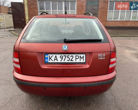 Красный Шкода Фабия, объемом двигателя 1.2 л и пробегом 217 тыс. км за 3550 $, фото 8 на Automoto.ua