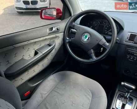 Красный Шкода Фабия, объемом двигателя 1.4 л и пробегом 282 тыс. км за 4890 $, фото 24 на Automoto.ua