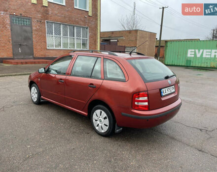 Красный Шкода Фабия, объемом двигателя 1.2 л и пробегом 217 тыс. км за 3550 $, фото 24 на Automoto.ua