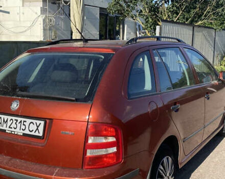 Червоний Шкода Фабія, об'ємом двигуна 1.4 л та пробігом 200 тис. км за 3500 $, фото 6 на Automoto.ua