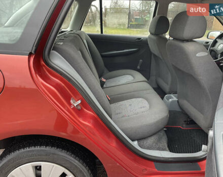 Красный Шкода Фабия, объемом двигателя 1.2 л и пробегом 217 тыс. км за 3550 $, фото 37 на Automoto.ua