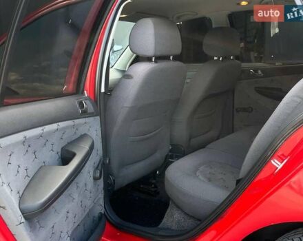 Красный Шкода Фабия, объемом двигателя 1.4 л и пробегом 282 тыс. км за 4890 $, фото 28 на Automoto.ua