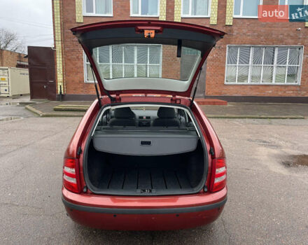 Красный Шкода Фабия, объемом двигателя 1.2 л и пробегом 217 тыс. км за 3550 $, фото 31 на Automoto.ua