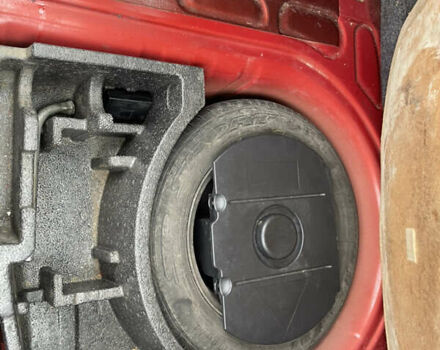 Красный Шкода Фабия, объемом двигателя 1.2 л и пробегом 217 тыс. км за 3550 $, фото 35 на Automoto.ua