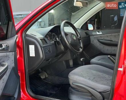 Красный Шкода Фабия, объемом двигателя 1.4 л и пробегом 282 тыс. км за 4890 $, фото 39 на Automoto.ua