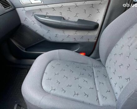 Червоний Шкода Фабія, об'ємом двигуна 1.4 л та пробігом 282 тис. км за 4890 $, фото 28 на Automoto.ua