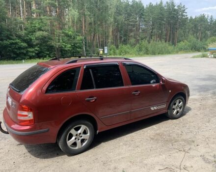 Красный Шкода Фабия, объемом двигателя 1.4 л и пробегом 238 тыс. км за 4350 $, фото 1 на Automoto.ua