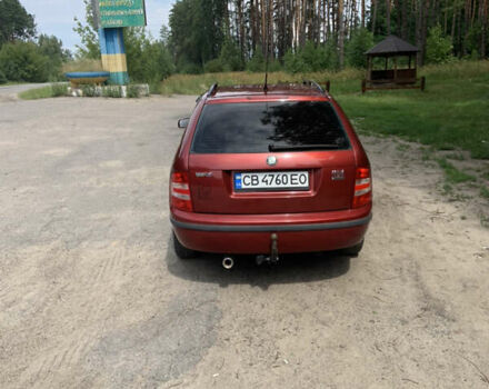 Красный Шкода Фабия, объемом двигателя 1.39 л и пробегом 238 тыс. км за 4850 $, фото 3 на Automoto.ua