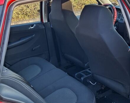 Червоний Шкода Фабія, об'ємом двигуна 1.4 л та пробігом 159 тис. км за 3830 $, фото 11 на Automoto.ua