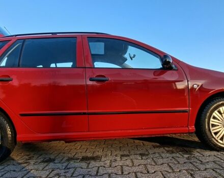 Червоний Шкода Фабія, об'ємом двигуна 1.4 л та пробігом 159 тис. км за 3830 $, фото 7 на Automoto.ua