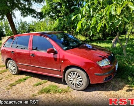 Красный Шкода Фабия, объемом двигателя 1.2 л и пробегом 240 тыс. км за 3500 $, фото 1 на Automoto.ua