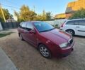 Красный Шкода Фабия, объемом двигателя 1.2 л и пробегом 200 тыс. км за 5500 $, фото 1 на Automoto.ua