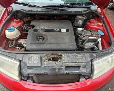 Червоний Шкода Фабія, об'ємом двигуна 1.4 л та пробігом 159 тис. км за 3830 $, фото 17 на Automoto.ua