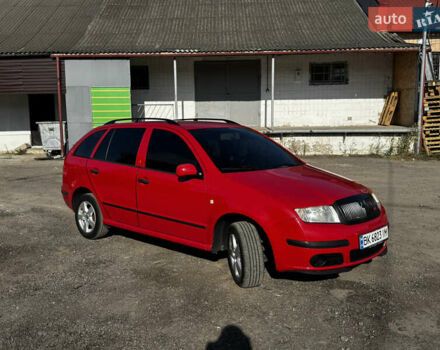 Червоний Шкода Фабія, об'ємом двигуна 1.39 л та пробігом 250 тис. км за 3600 $, фото 2 на Automoto.ua