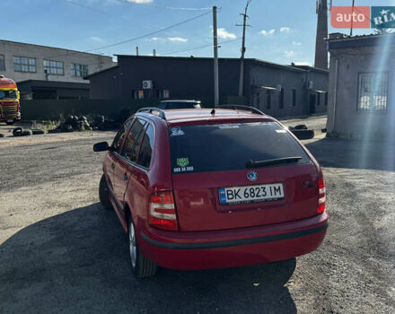Червоний Шкода Фабія, об'ємом двигуна 1.39 л та пробігом 250 тис. км за 3600 $, фото 5 на Automoto.ua