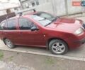 Красный Шкода Фабия, объемом двигателя 1.2 л и пробегом 295 тыс. км за 3250 $, фото 1 на Automoto.ua