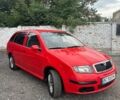 Красный Шкода Фабия, объемом двигателя 1.39 л и пробегом 300 тыс. км за 2999 $, фото 1 на Automoto.ua