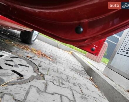 Красный Шкода Фабия, объемом двигателя 1.39 л и пробегом 212 тыс. км за 3800 $, фото 9 на Automoto.ua