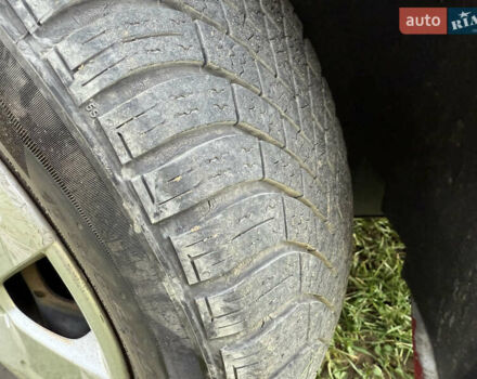 Красный Шкода Фабия, объемом двигателя 1.39 л и пробегом 209 тыс. км за 3990 $, фото 39 на Automoto.ua