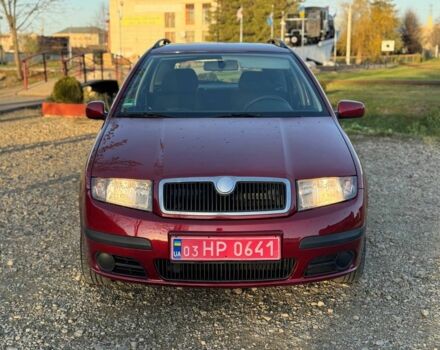 Червоний Шкода Фабія, об'ємом двигуна 1.4 л та пробігом 201 тис. км за 4140 $, фото 5 на Automoto.ua