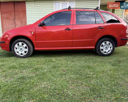 Красный Шкода Фабия, объемом двигателя 1.39 л и пробегом 209 тыс. км за 3990 $, фото 10 на Automoto.ua
