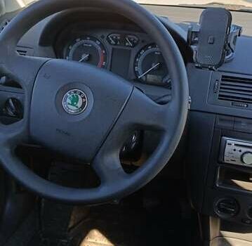 Червоний Шкода Фабія, об'ємом двигуна 1.2 л та пробігом 340 тис. км за 2850 $, фото 4 на Automoto.ua