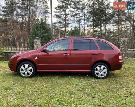 Красный Шкода Фабия, объемом двигателя 1.39 л и пробегом 194 тыс. км за 4490 $, фото 6 на Automoto.ua