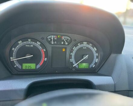 Червоний Шкода Фабія, об'ємом двигуна 1.4 л та пробігом 201 тис. км за 4140 $, фото 9 на Automoto.ua