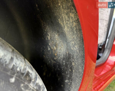 Красный Шкода Фабия, объемом двигателя 1.39 л и пробегом 209 тыс. км за 3990 $, фото 5 на Automoto.ua