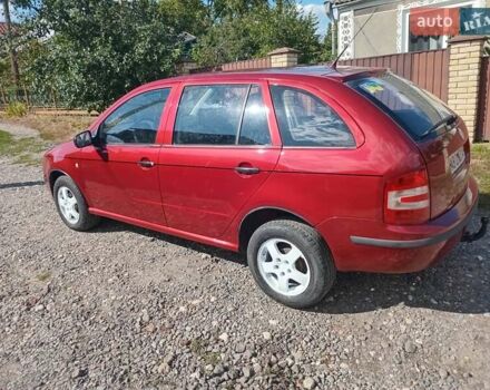 Красный Шкода Фабия, объемом двигателя 1.2 л и пробегом 204 тыс. км за 2850 $, фото 7 на Automoto.ua